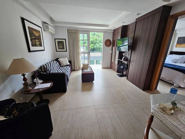 #6 - Apartamento para Venda em Petrópolis - RJ