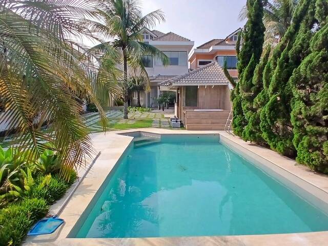 #10 - Casa para Venda em Rio de Janeiro - RJ