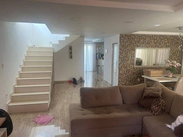 #14 - Casa para Venda em Rio de Janeiro - RJ